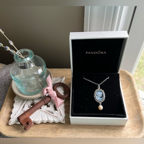 Sold on another platform - Picture 6 of 6